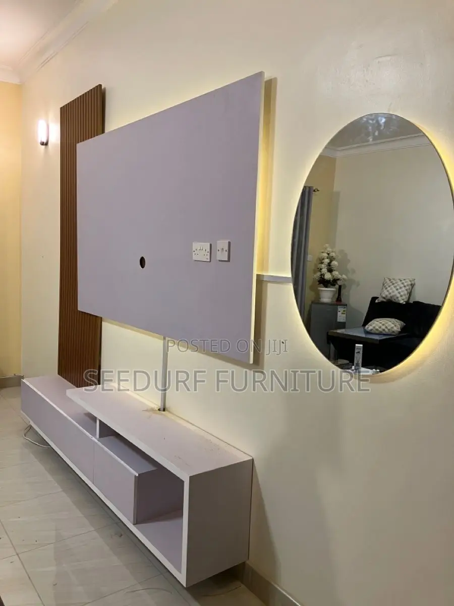 Floting Tv Shelve