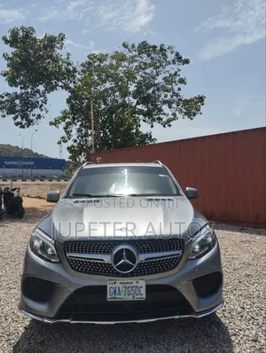Photo - Mercedes-Benz M Class ML350 4dr SUV (3.5L 6cyl 7A) 2015 Gray