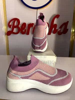 Elegant Slip on Ladies Canvas