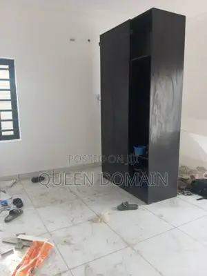 2bdrm Block of Flats in Miracle Avenue, Ajah for rent