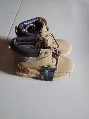 Photo - Unisex(Girl/Boy) Bootshoe Size 33