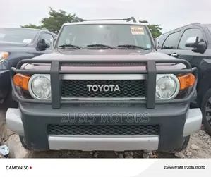 Toyota FJ Cruiser Base 4x4 2008 Red