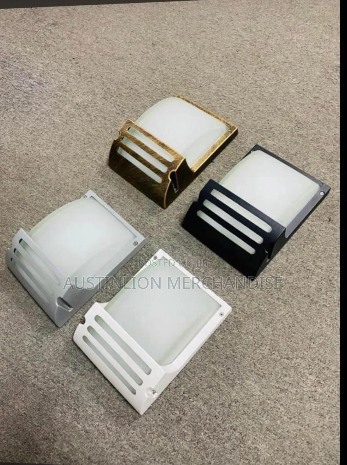 Casted Body Wall Light