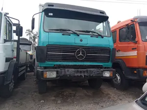 Photo - Mercedes-Benz T1/TN 1991 Blue