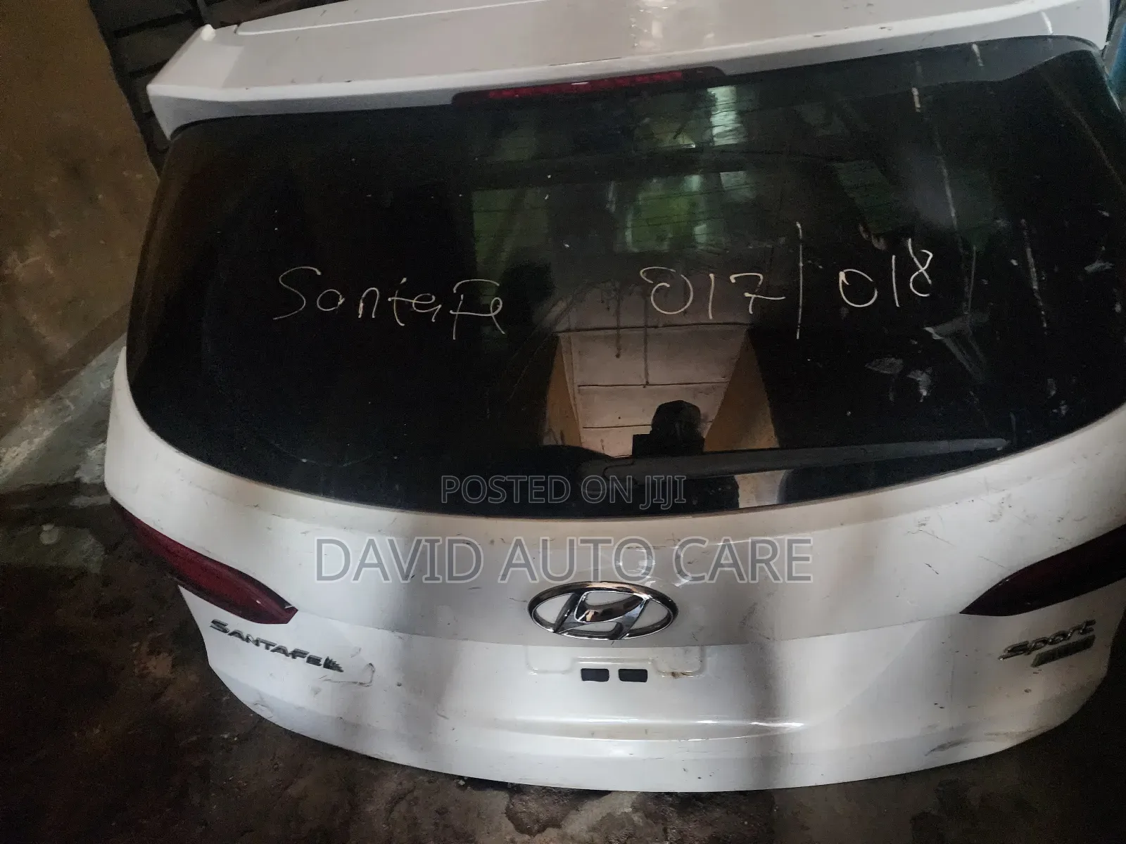 Complete Back Boot Hyundai Santafe 2017 Available