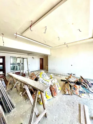 3bdrm Penthouse in Off Freedom Way, Lekki for rent