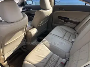 Honda Accord 2010 Black