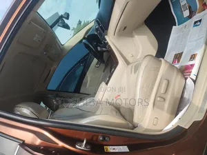 Toyota Venza V6 AWD 2011 Beige