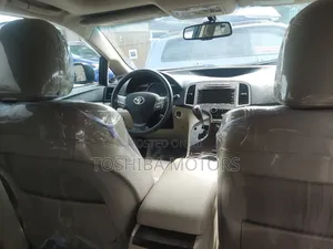 Toyota Venza V6 AWD 2010 Beige