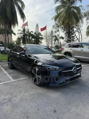 Mercedes-Benz C300 2023 Black