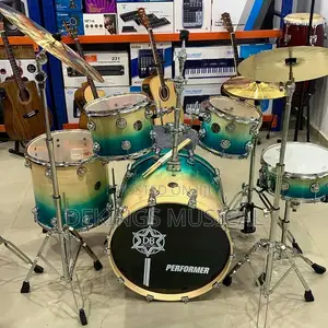 Drummer Boss Performer 5 Piece Professional Drum Set