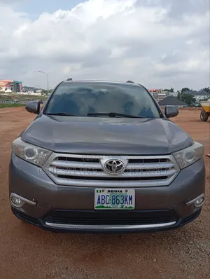 Photo - Toyota Highlander 2013 Gray