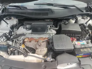 Toyota Camry LE 4dr Sedan (2.5L 4cyl 6A) 2012 Silver