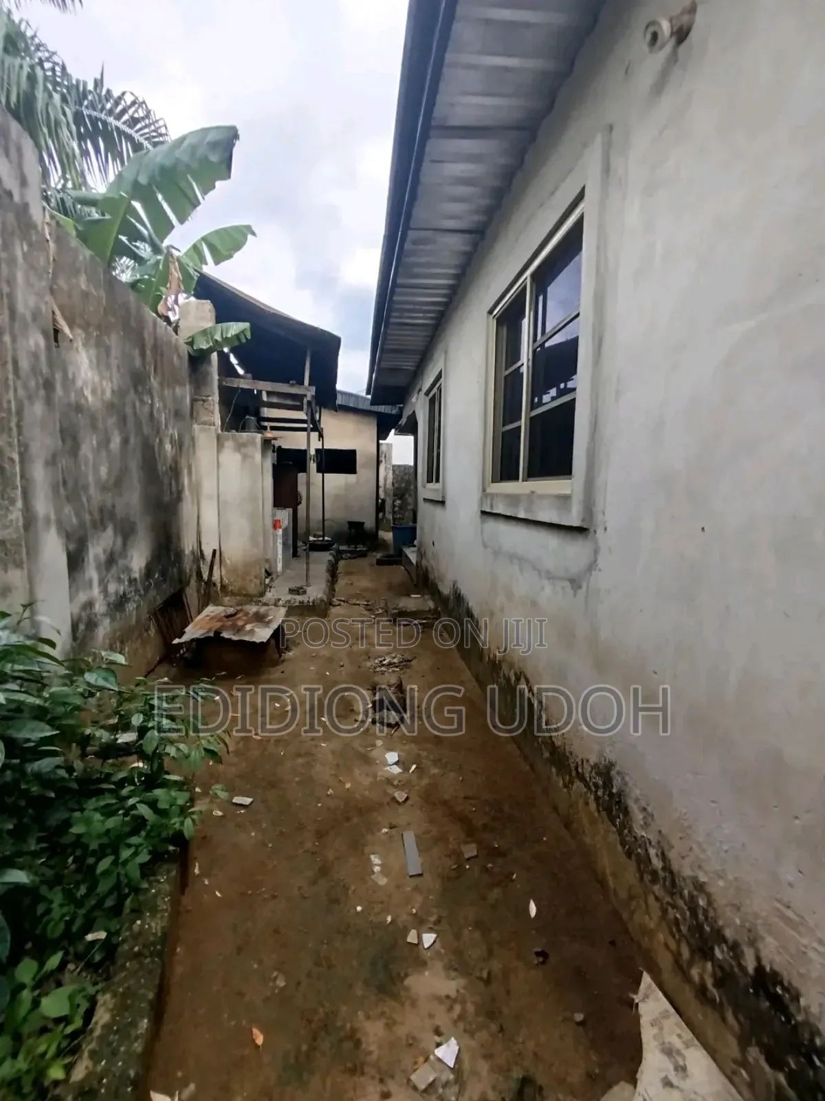 5bdrm Bungalow in New Ring Road 3 for sale