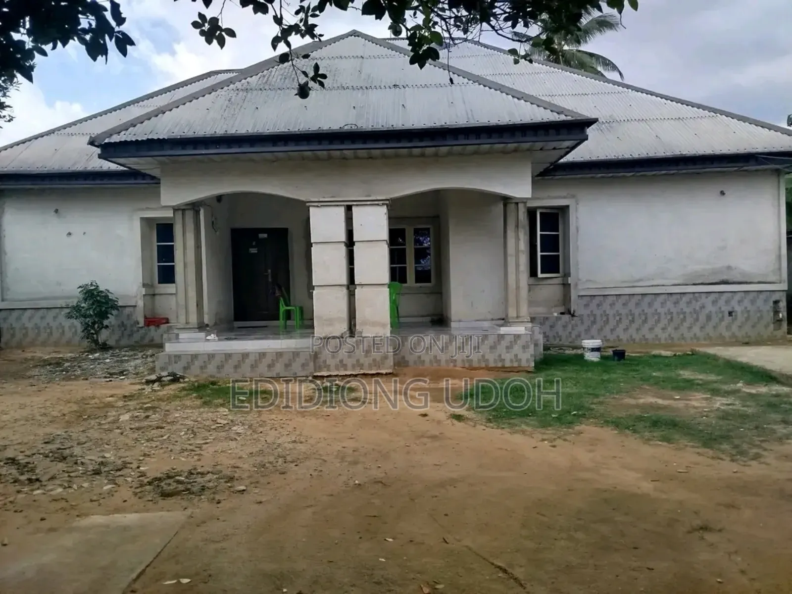 5bdrm Bungalow in New Ring Road 3 for sale