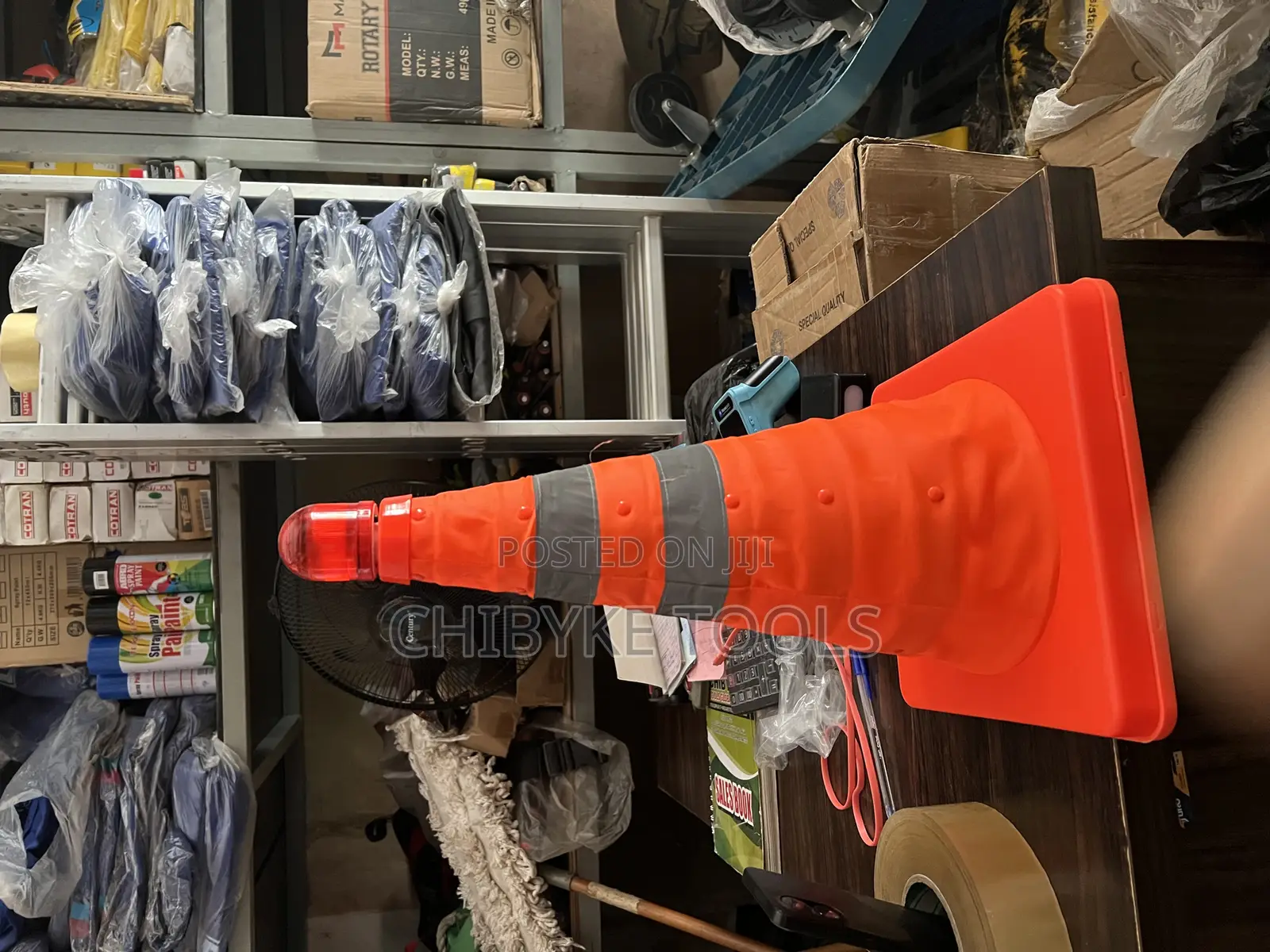 2ft Foldable Reflective Cone With Light