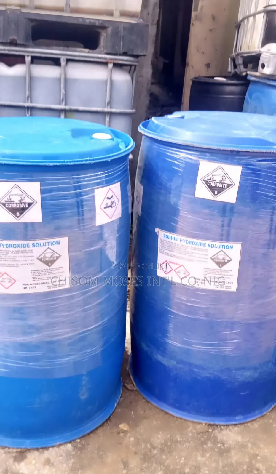Sodium Hydroxide Solution Or Monoethanolamine