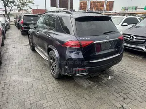Mercedes-Benz GLE-Class 2020 Blue
