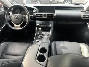 Lexus IS 250 2015 Gold