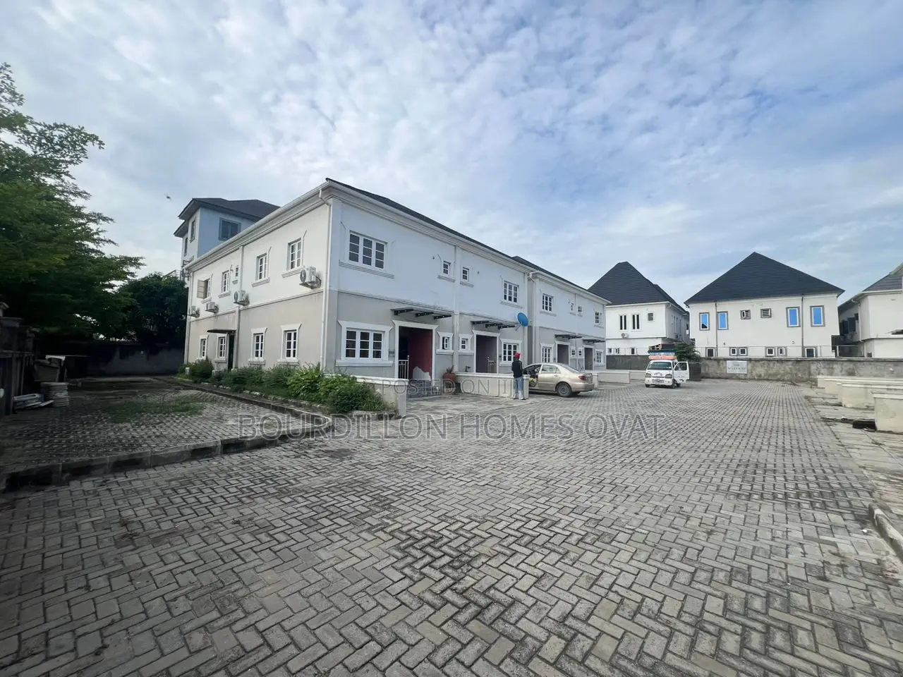 4bdrm Duplex in Lekki for rent