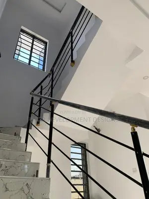 Parallel Hand Rail