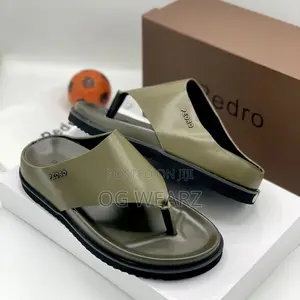 Photo - High Quality Pedro Men’S Leather Pam Slippers in Two Colors