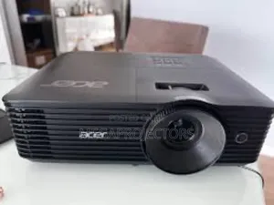 Acer Projector With Screen
