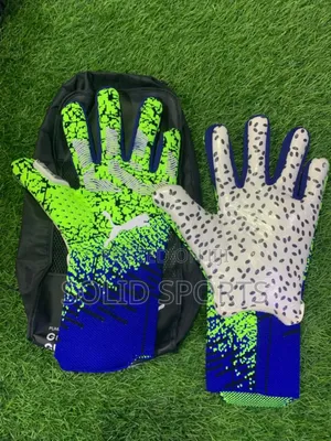 Photo - Original Goalkeeper Glove Payment on Delivery