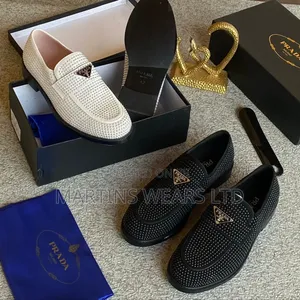 Photo - Prada Good Quality Shoe