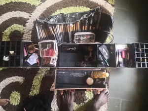 Photo - Complete Make Up Set