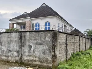 5bdrm Duplex in Off Eneka Rd, By 114 for sale