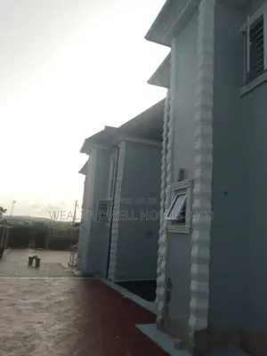 3bdrm Duplex in Alagbaka Extension, Akure for rent