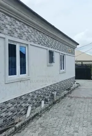3bdrm Bungalow in Ogor, Ugheli for sale