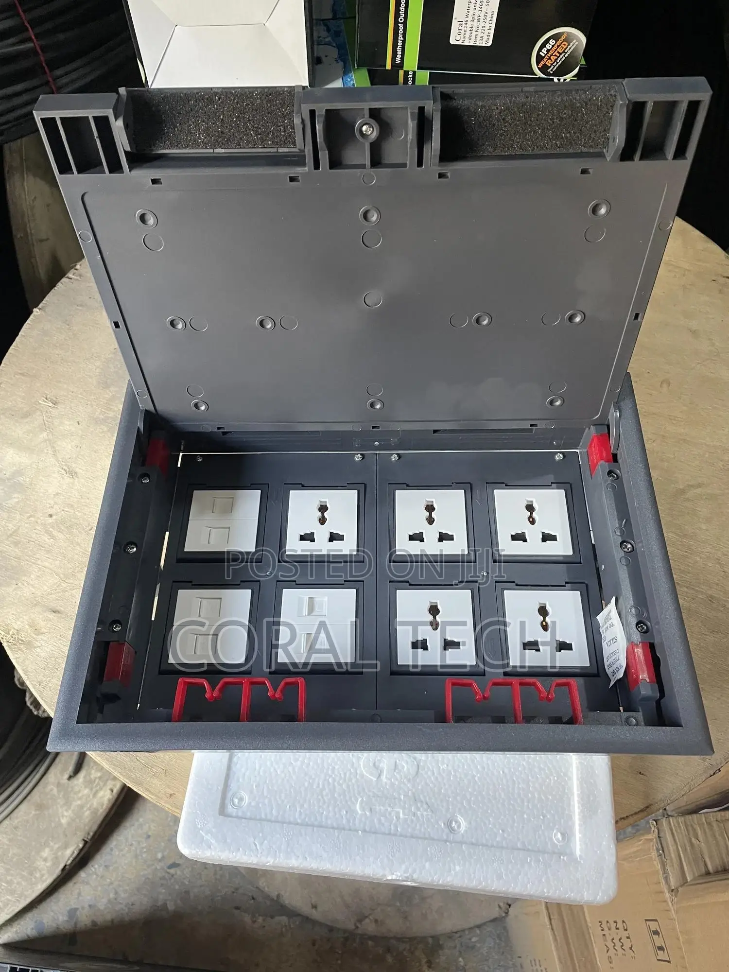 8 Way Floor Socket (5 Power 6 Rj45 Data)