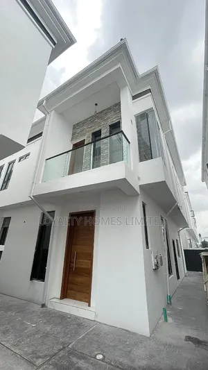 4bdrm Duplex in Lekki for sale