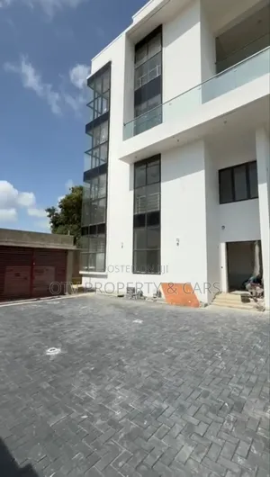 Furnished 6bdrm Duplex in Banana Island for sale