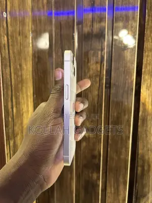 Apple iPhone 13 128 GB White