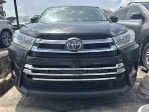 Toyota Highlander Limited Platinum 4x4 V6 (3.5L 6cyl 8A) 2017 Black