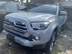 Toyota Tacoma Limited 2018 Gray