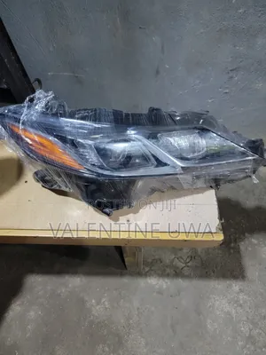 2018 Toyota Camry Headlamp R