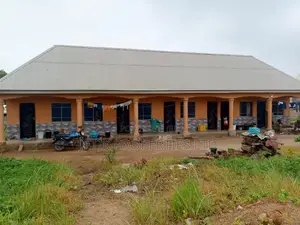 10bdrm House in Tse- Adamu, Makurdi for sale