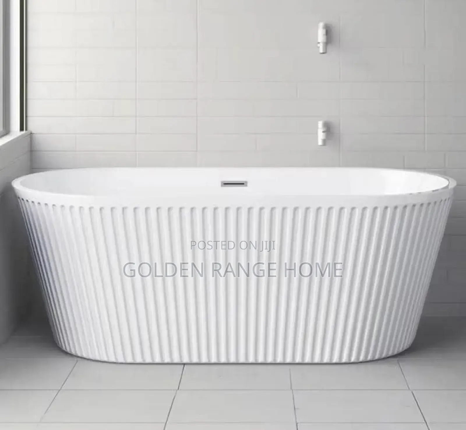 Stripped Design Fluted Freestanding White Bathtub