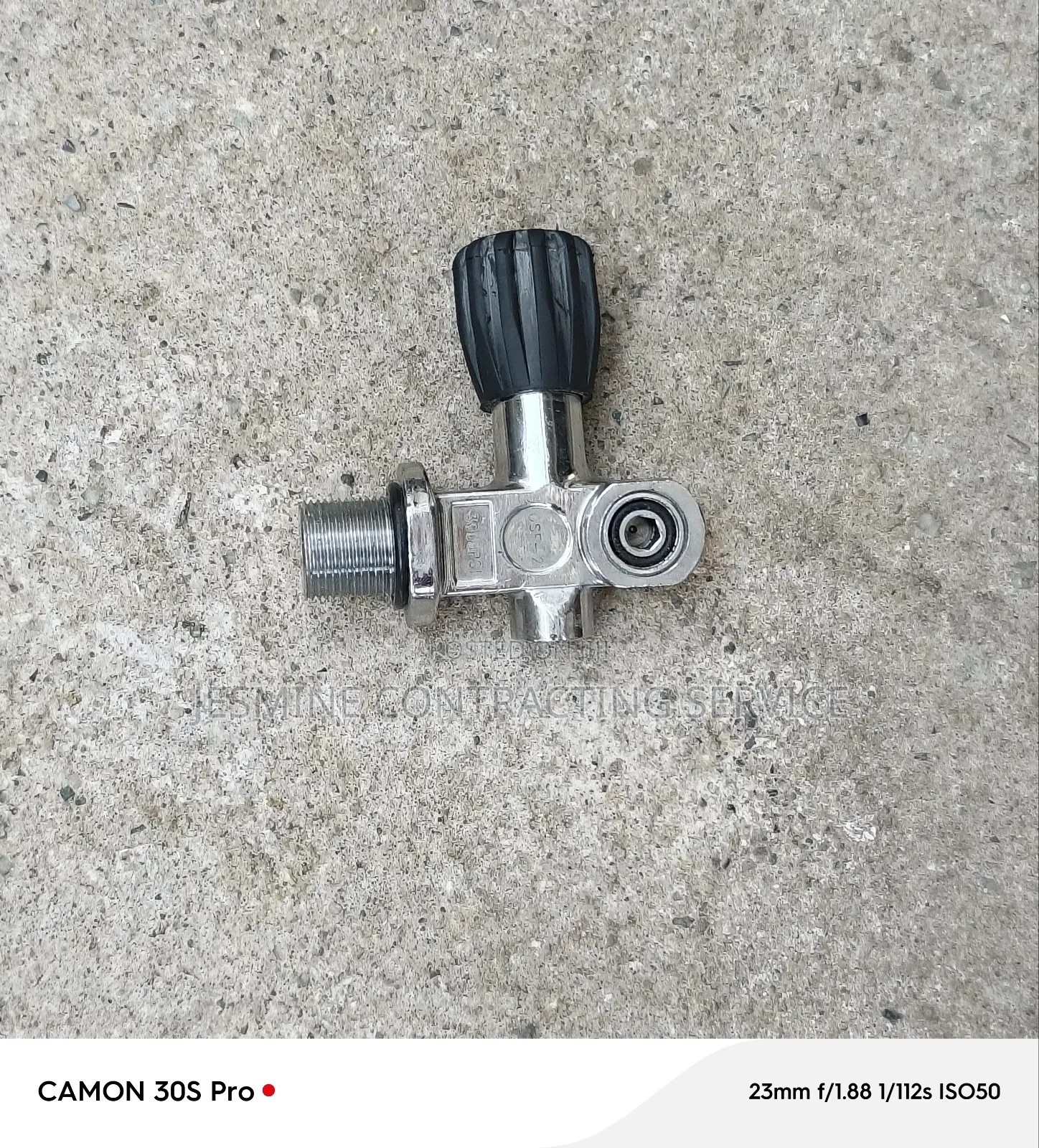 Divers Pillar Valve