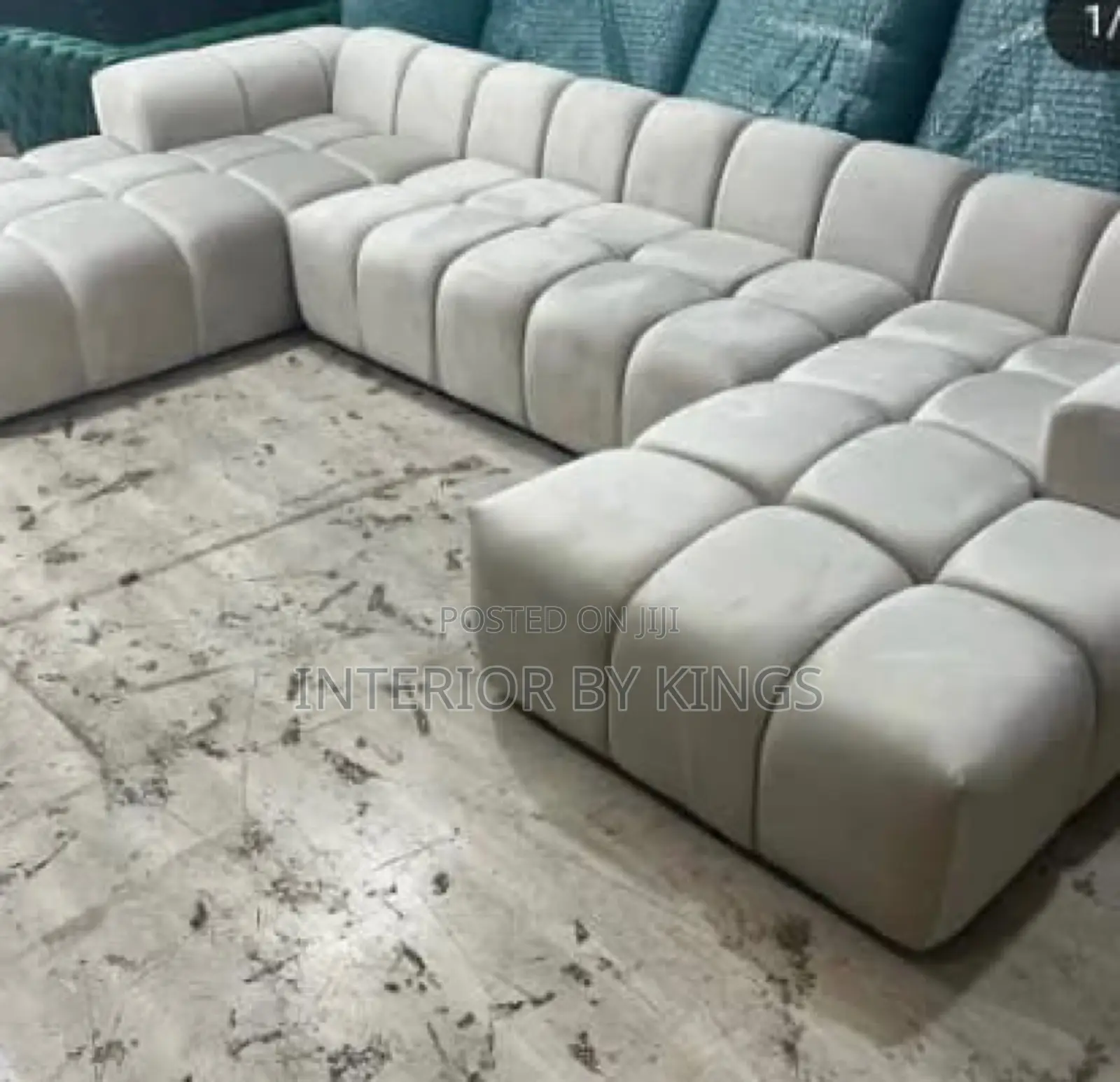 U-Shaped Custom Made Sofa Can Be Made in Colors