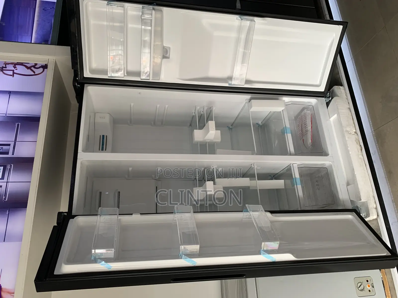Refrigerator Fridge and Freezer Compartment