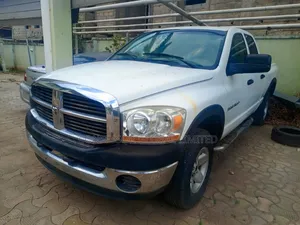 Dodge RAM 2005 White