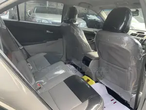 Toyota Camry L 4dr Sedan (2.5L 4cyl 6A) 2014 Silver