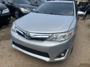 Toyota Camry L 4dr Sedan (2.5L 4cyl 6A) 2014 Silver