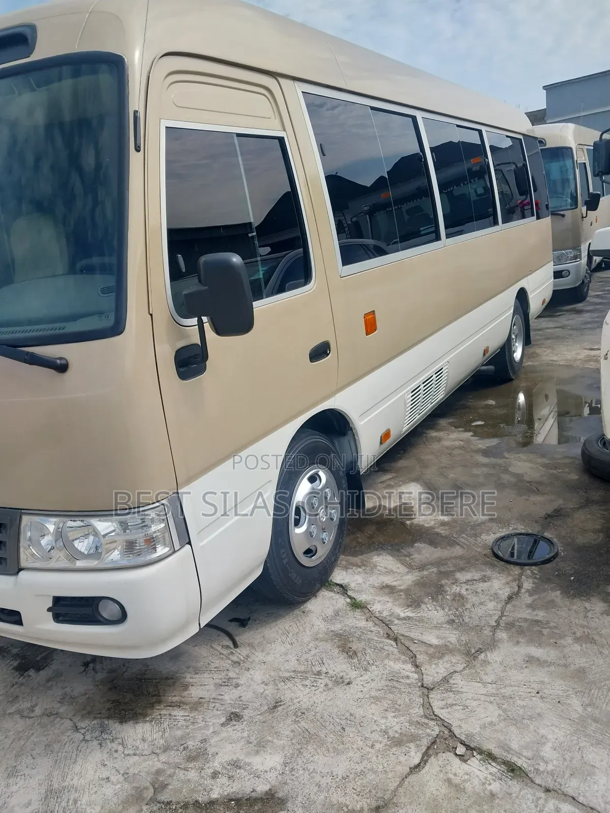 Toyota Coaster 2004 White