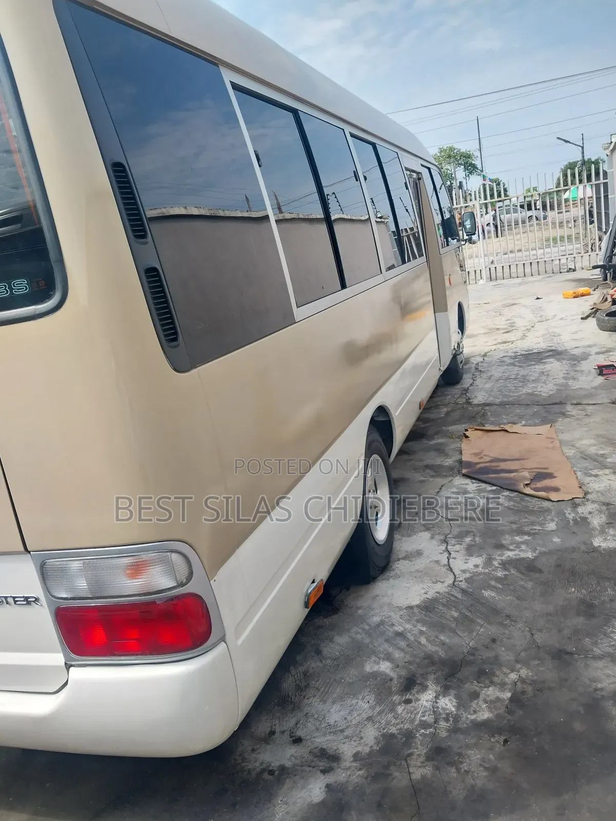 Toyota Coaster 2004 White